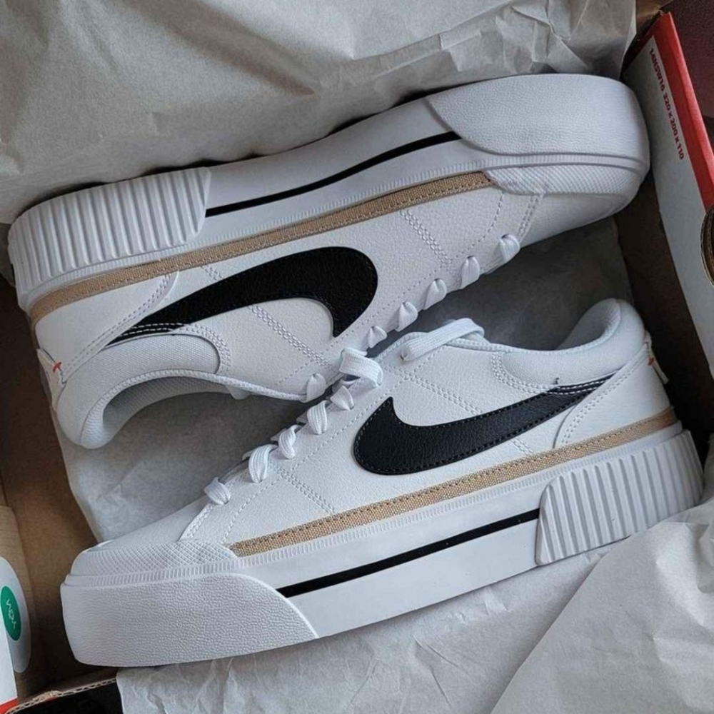Nike Court Legacy Lift Women’s Shoe